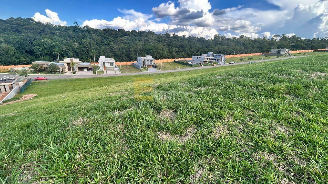 Terreno em Condomínio à venda no Condomínio Alphaville Jundiaí em Jundiaí/SP: 