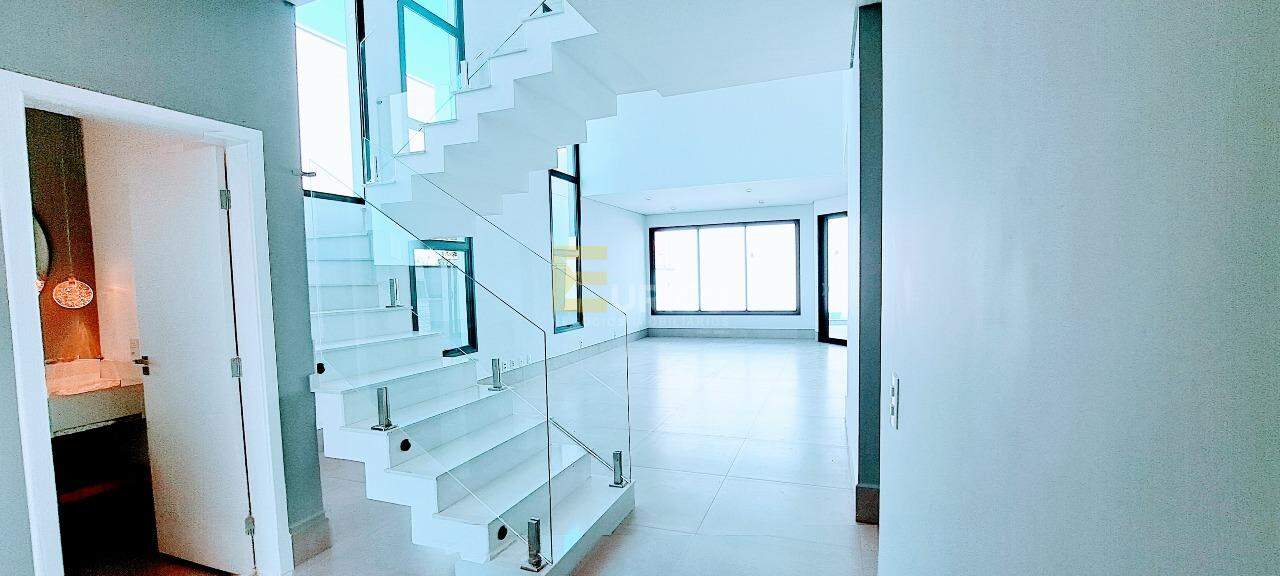 Casa à venda no Condomínio Residencial Mont'Alcino em Valinhos/SP: 