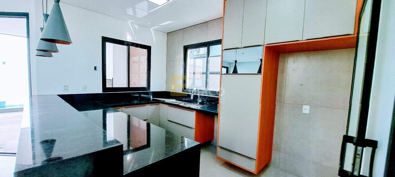 Casa à venda no Condomínio Residencial Mont'Alcino em Valinhos/SP: 