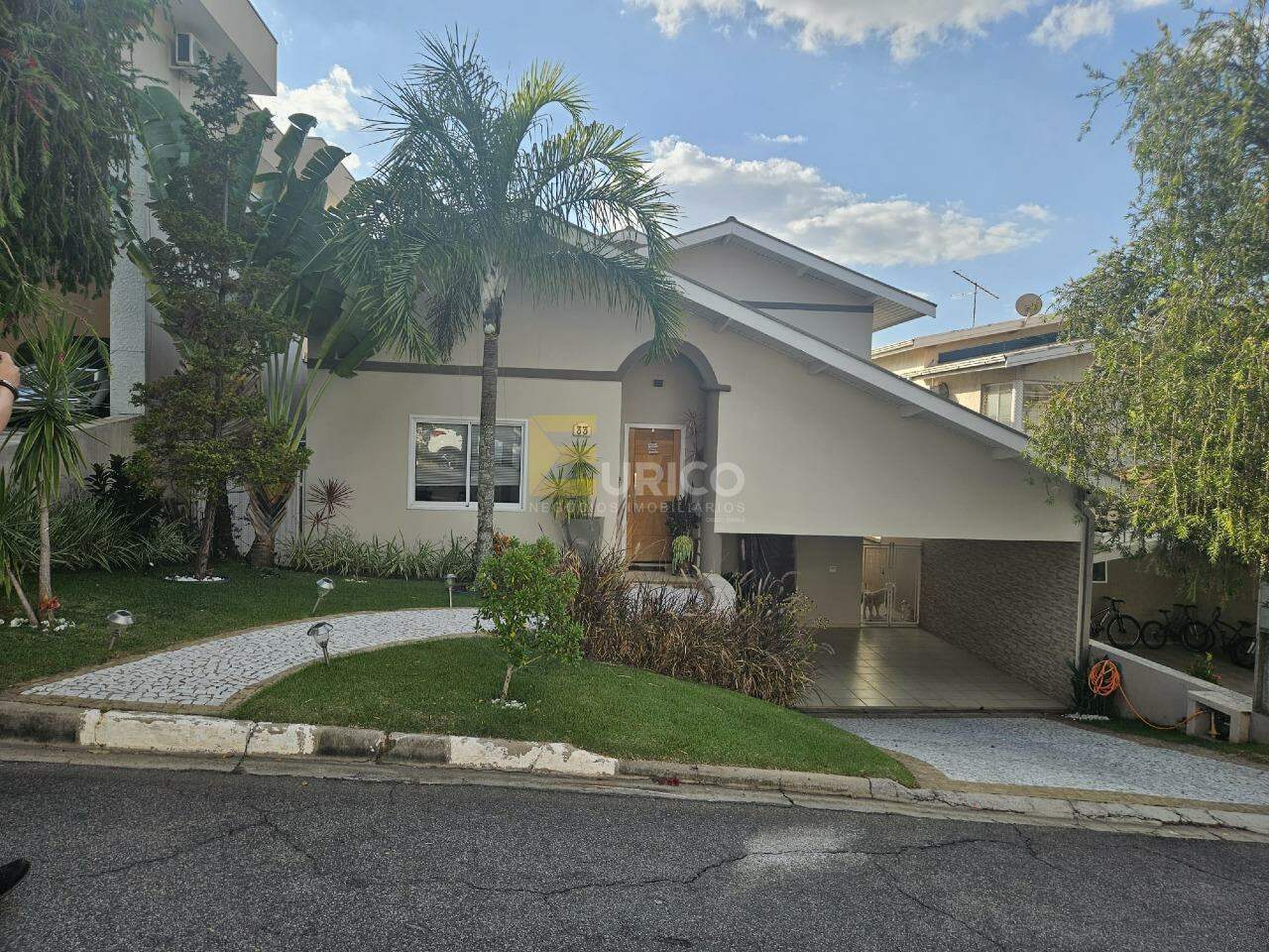 Casa em condomínio à venda no Condomínio Recanto dos Paturis em Vinhedo/SP: 