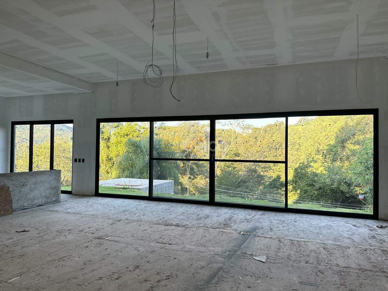 Casa em condomínio à venda no Condomínio Ecoville em Araçariguama/SP: 