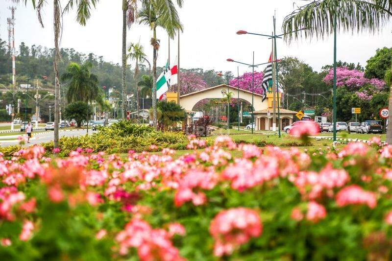 Sala para aluguel no Centro em Vinhedo/SP: 