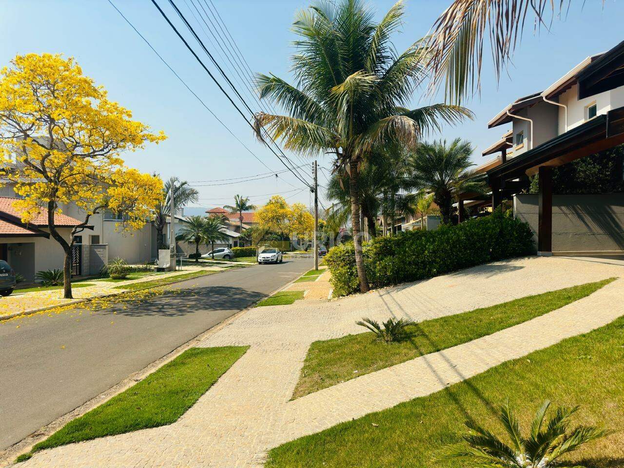 Casa à venda no Condomínio Residencial Terras do Caribe em Valinhos/SP: 