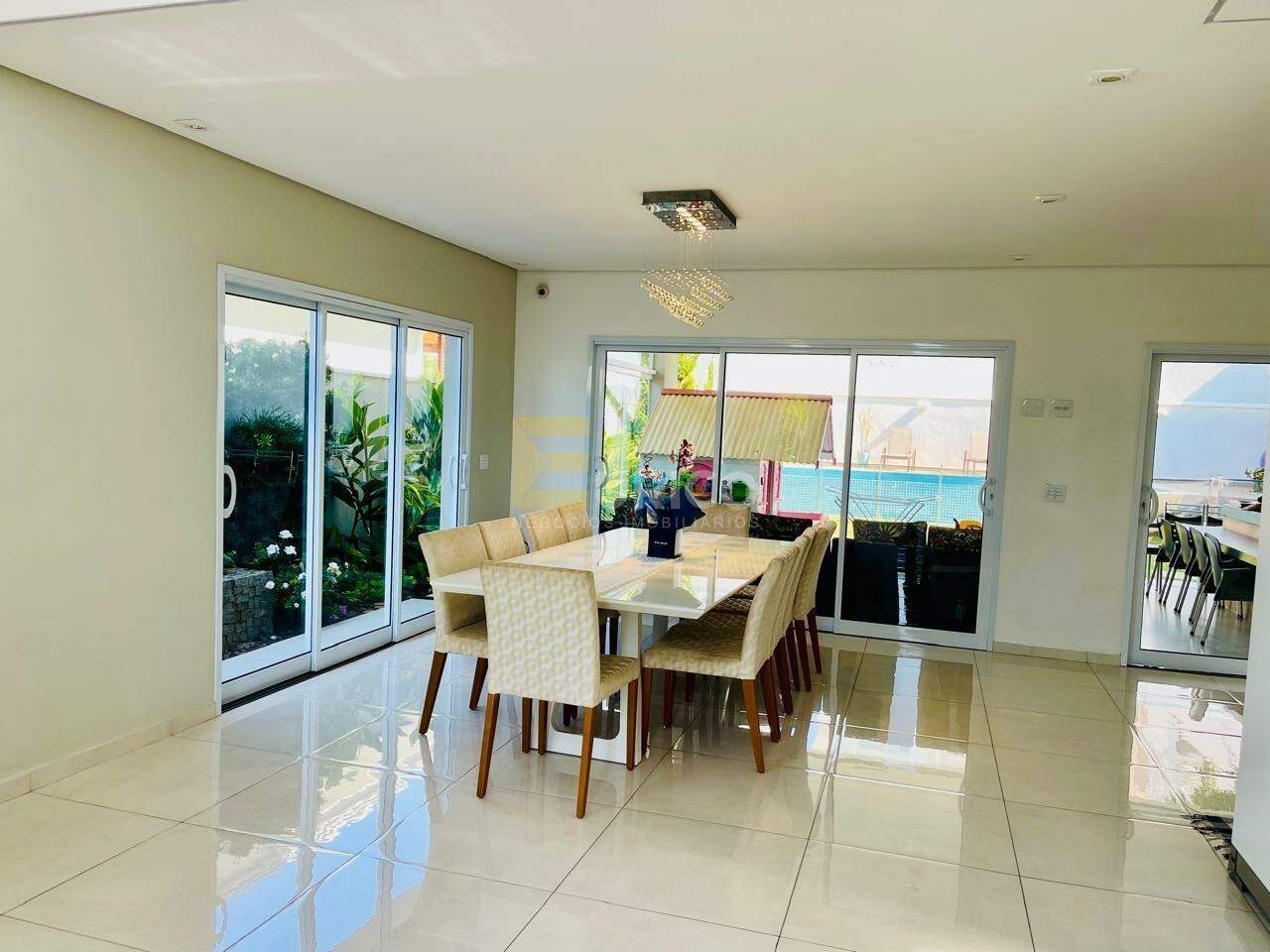 Casa à venda no Condomínio Zurich Dorf em Valinhos/SP: 