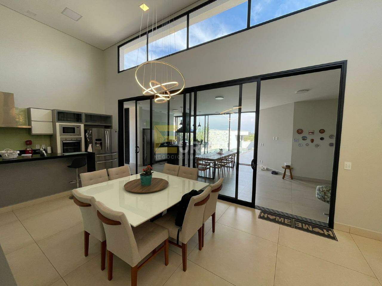 Casa à venda no Condomínio Porto Seguro Village em Valinhos/SP: 