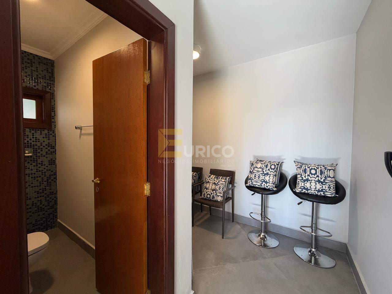 Casa em condomínio à venda no Condomínio Reserva Colonial em Valinhos/SP: 