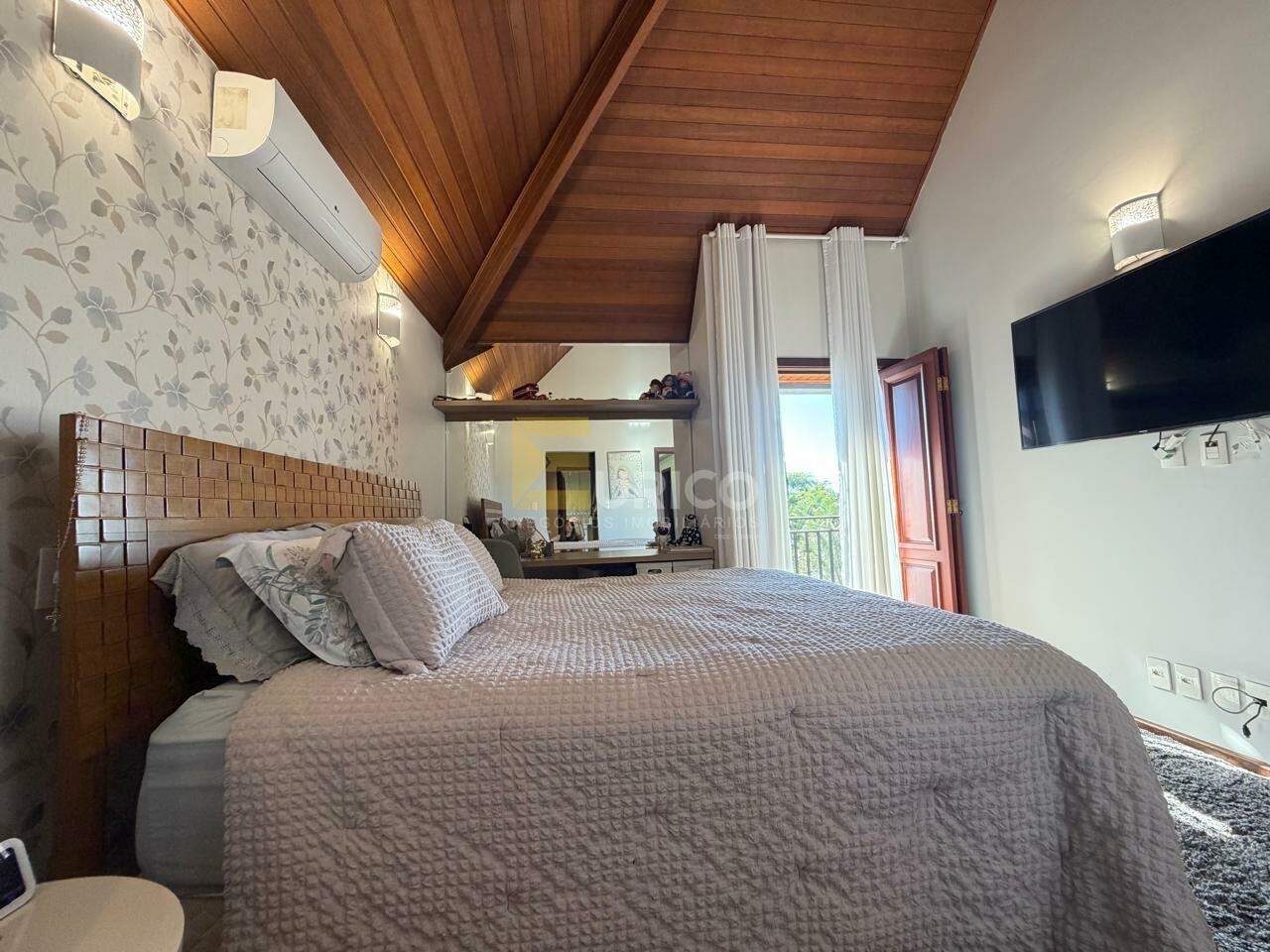 Casa em condomínio à venda no Condomínio Reserva Colonial em Valinhos/SP: 