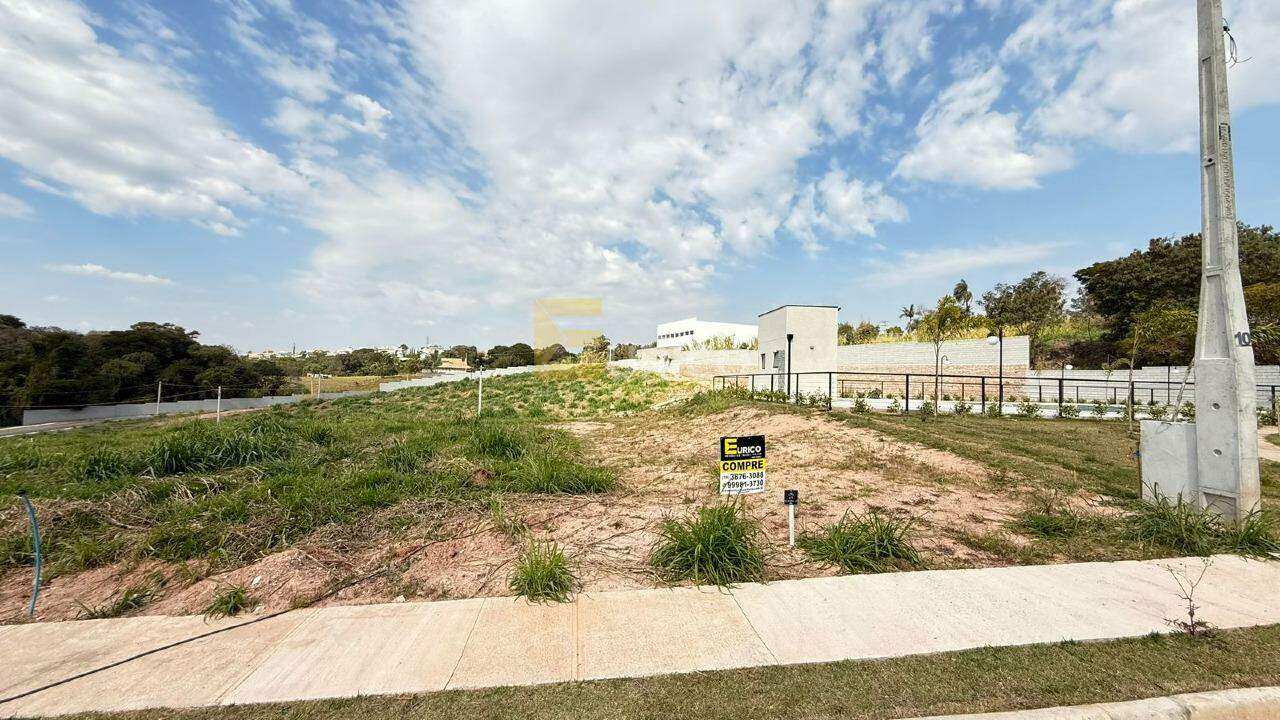 Terreno em Condomínio à venda no Condomínio Residencial San Lucca em Vinhedo/SP: 
