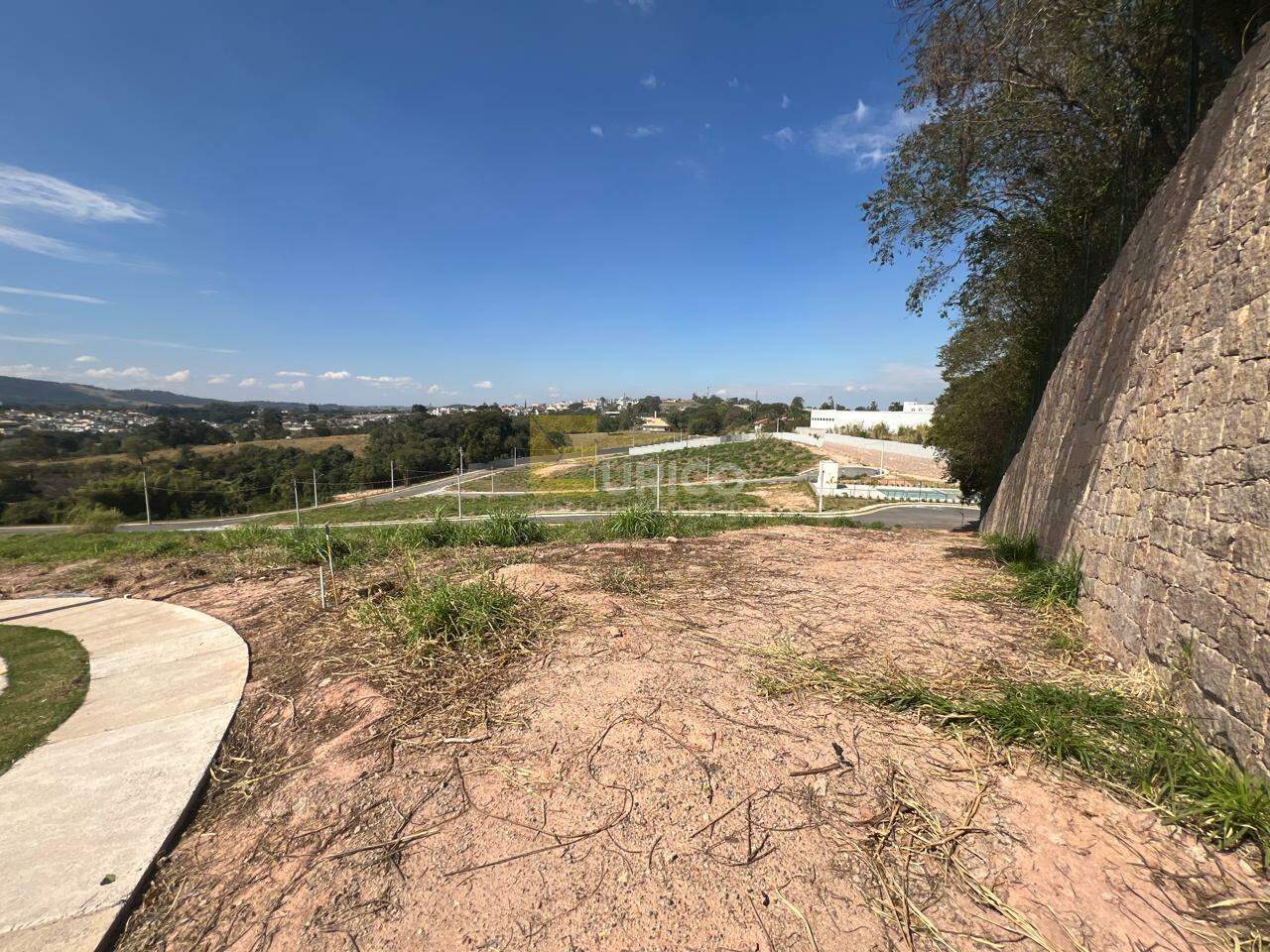 Terreno em Condomínio à venda no Condomínio Residencial San Lucca em Vinhedo/SP: 