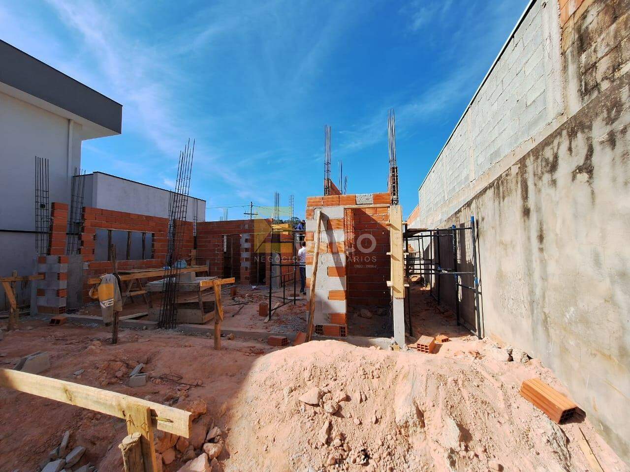 Casa à venda no Condomínio Residencial Villa do Sol em Valinhos/SP: 