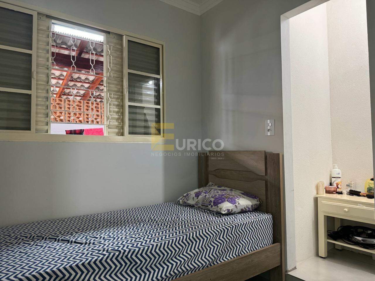 Casa à venda no JARDIM CENTENÁRIO em Valinhos/SP: 