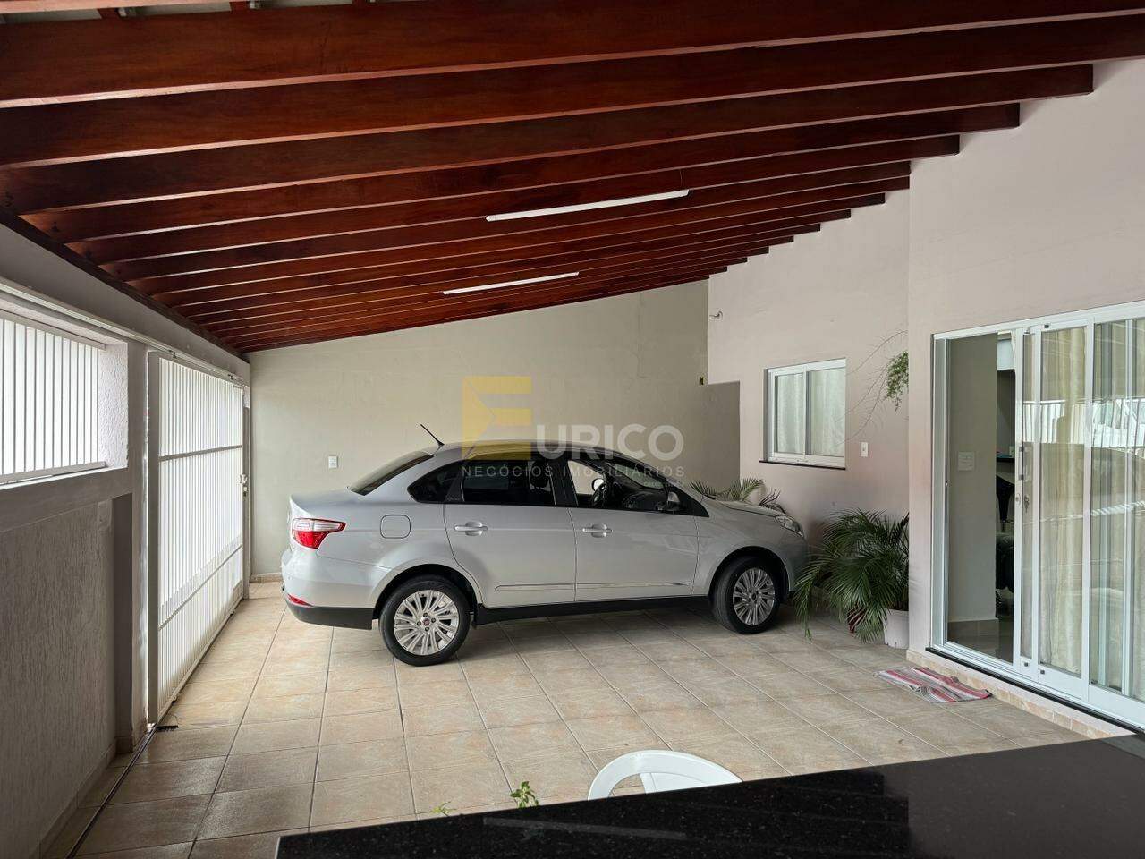 Casa à venda no JARDIM CENTENÁRIO em Valinhos/SP: 