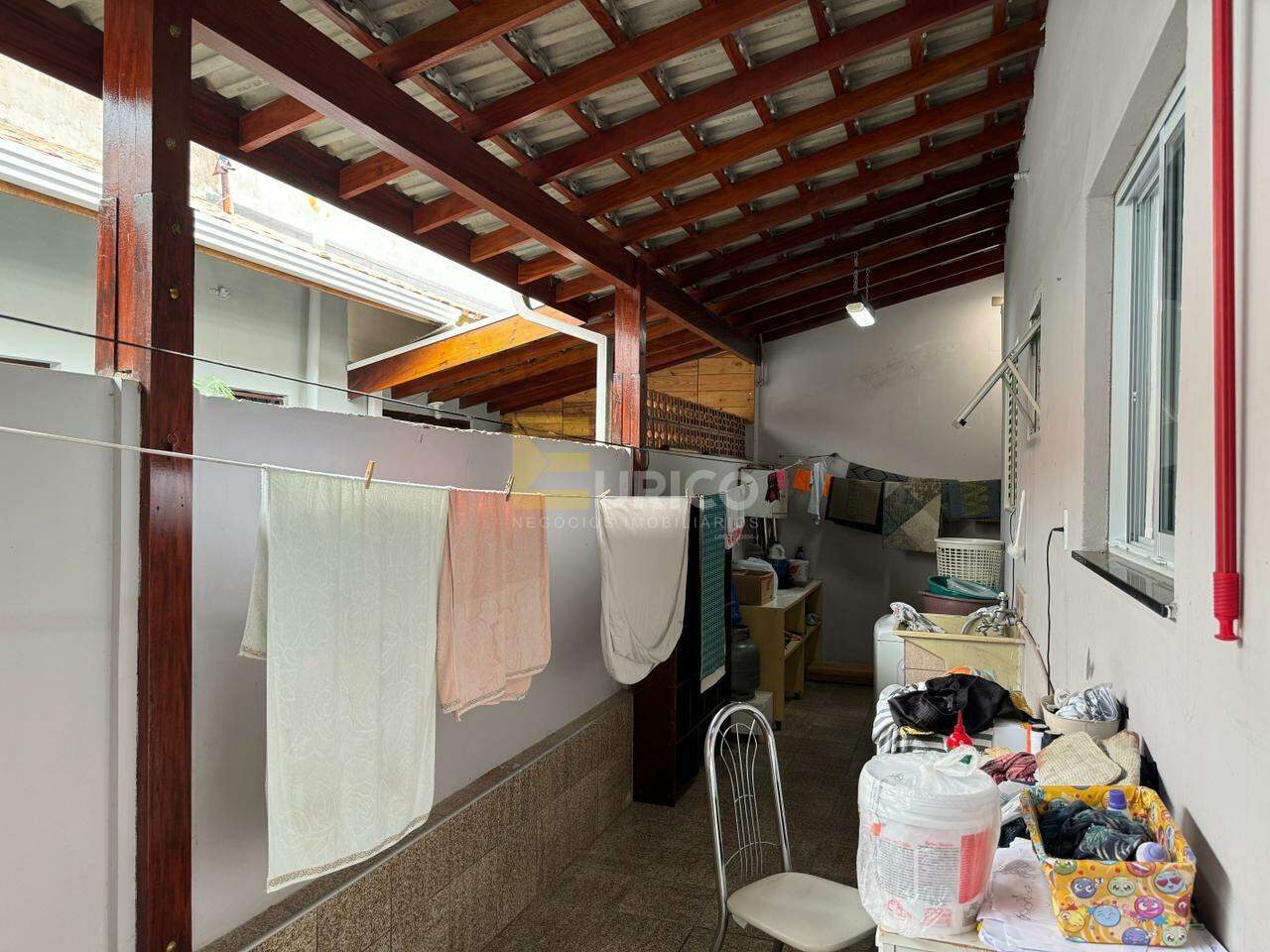 Casa à venda no JARDIM CENTENÁRIO em Valinhos/SP: 