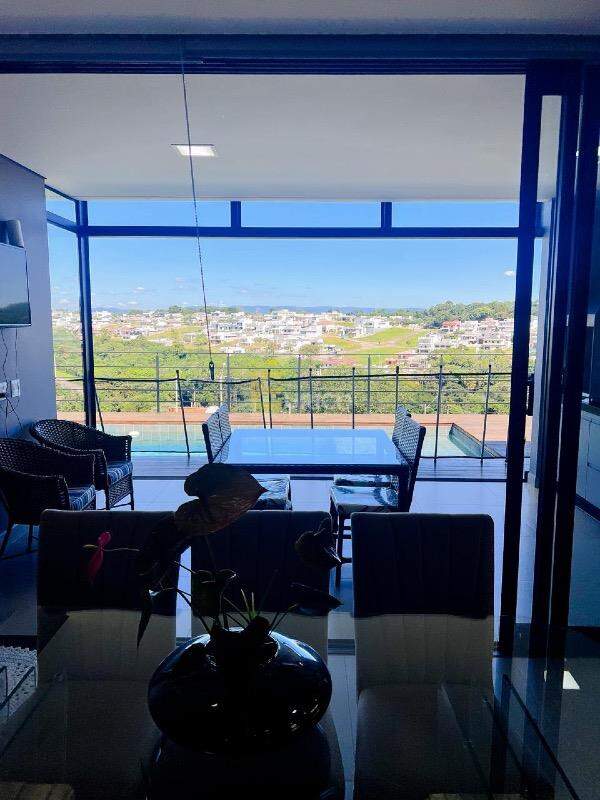Casa em condomínio à venda no Condomínio Santa Isabel em Louveira/SP: 