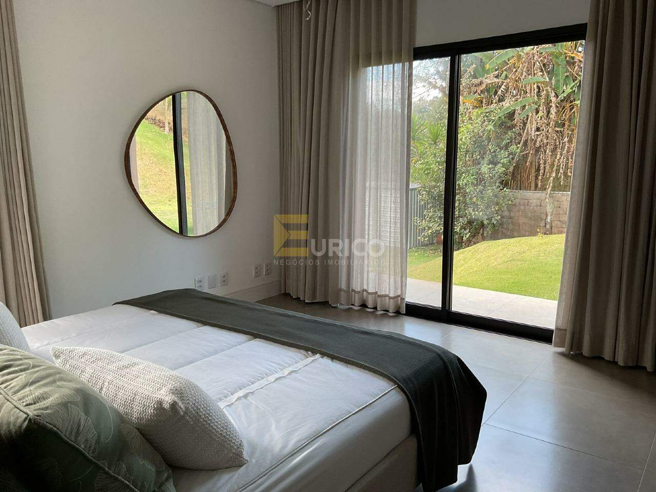 Casa à venda no Condomínio Vale da Santa Fé em Vinhedo/SP: 