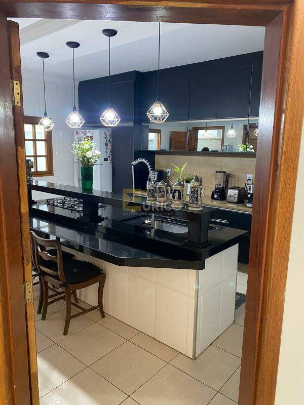 Casa em condomínio à venda no Condomínio Madre Maria Vilac em Valinhos/SP: 