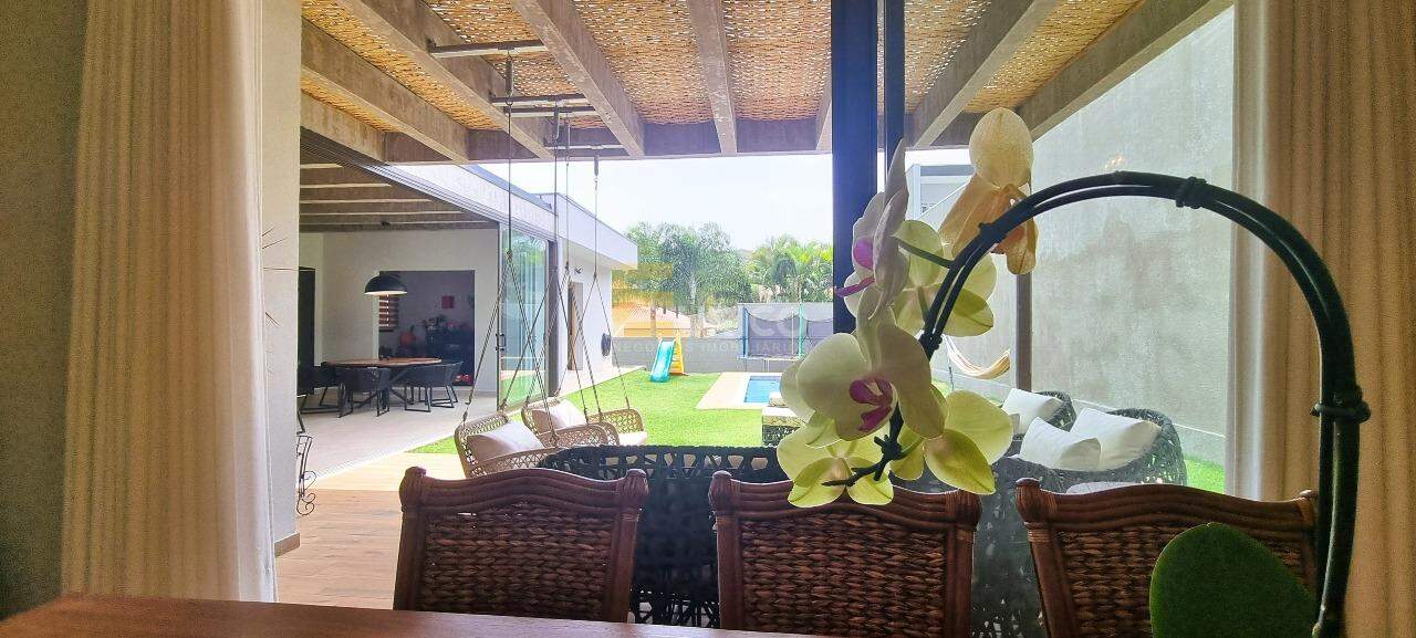 Casa em condomínio à venda no Condomínio Terras de Vinhedo em Vinhedo/SP: 