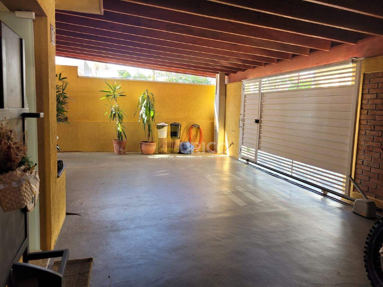Casa à venda no RESIDENCIAL SÃO LUIZ em Valinhos/SP: 
