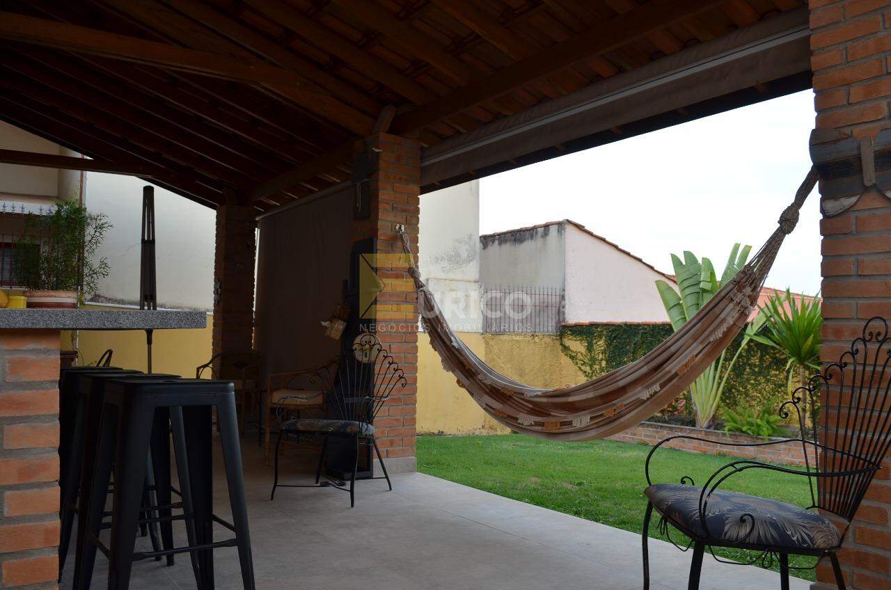 Casa à venda no RESIDENCIAL SÃO LUIZ em Valinhos/SP: 