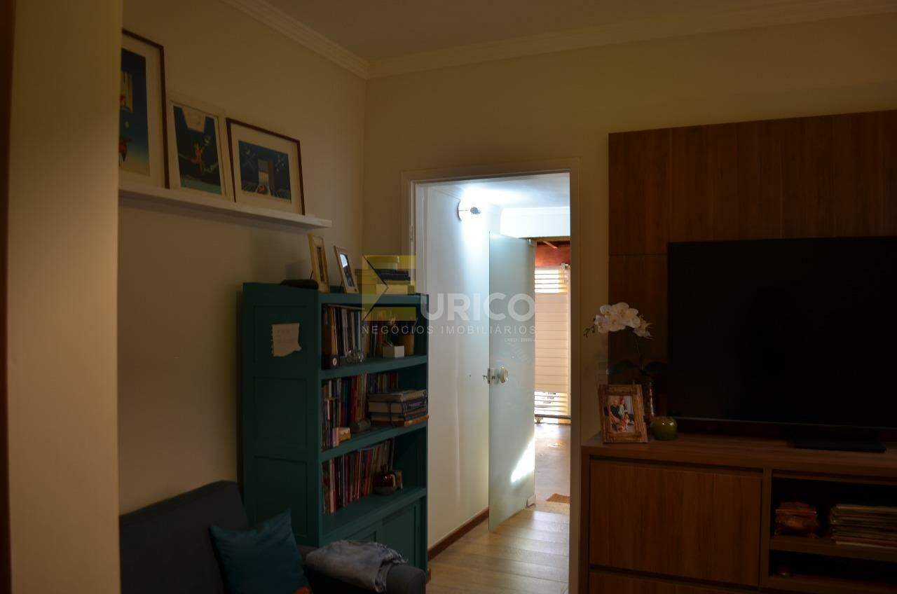 Casa à venda no RESIDENCIAL SÃO LUIZ em Valinhos/SP: 