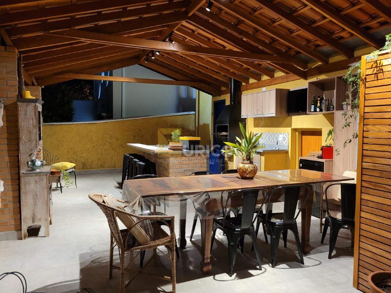 Casa à venda no RESIDENCIAL SÃO LUIZ em Valinhos/SP: 