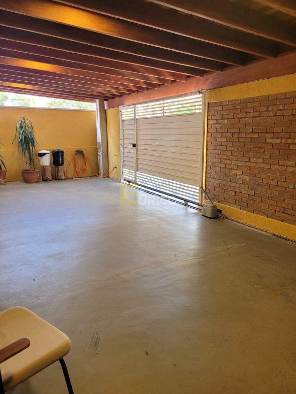 Casa à venda no RESIDENCIAL SÃO LUIZ em Valinhos/SP: 