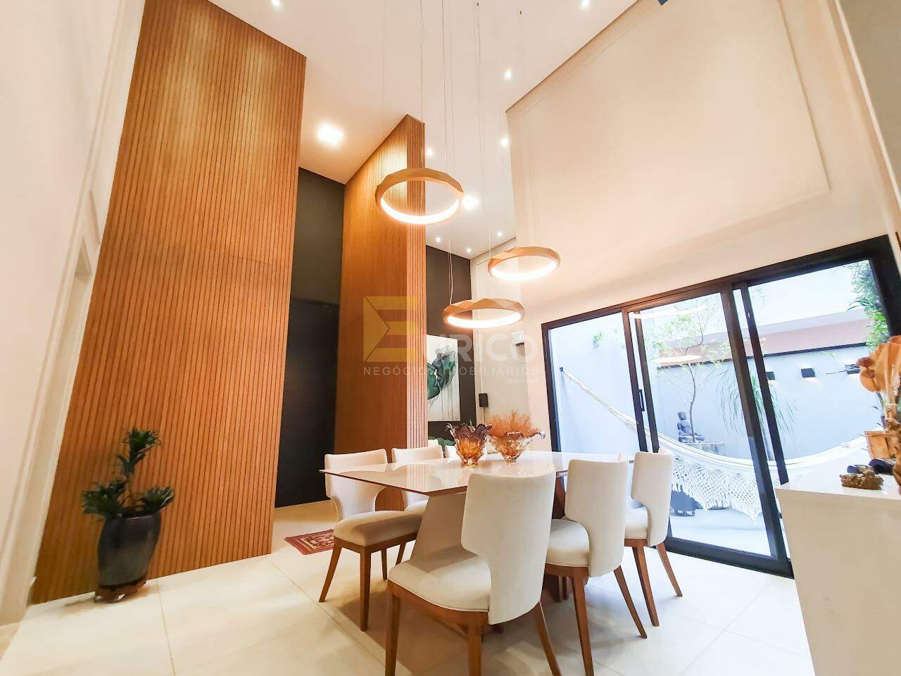 Casa em condomínio à venda no Condomínio Residencial Mont'Alcino em Valinhos/SP: 