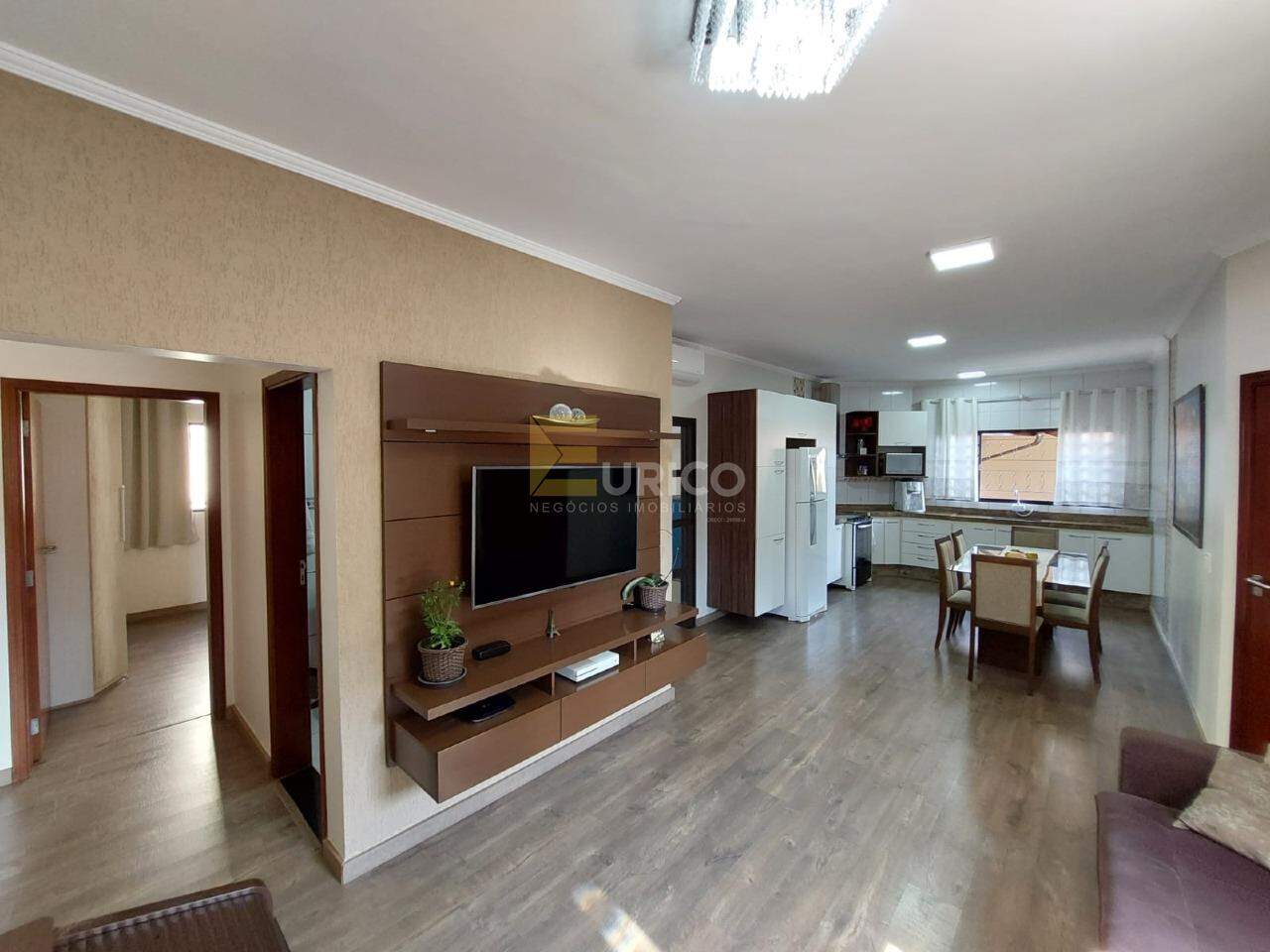 Casa à venda no Jardim Santo Antônio em Vinhedo/SP: 