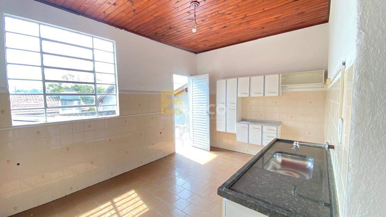 Casa para aluguel no Centro em Vinhedo/SP: Cozinha