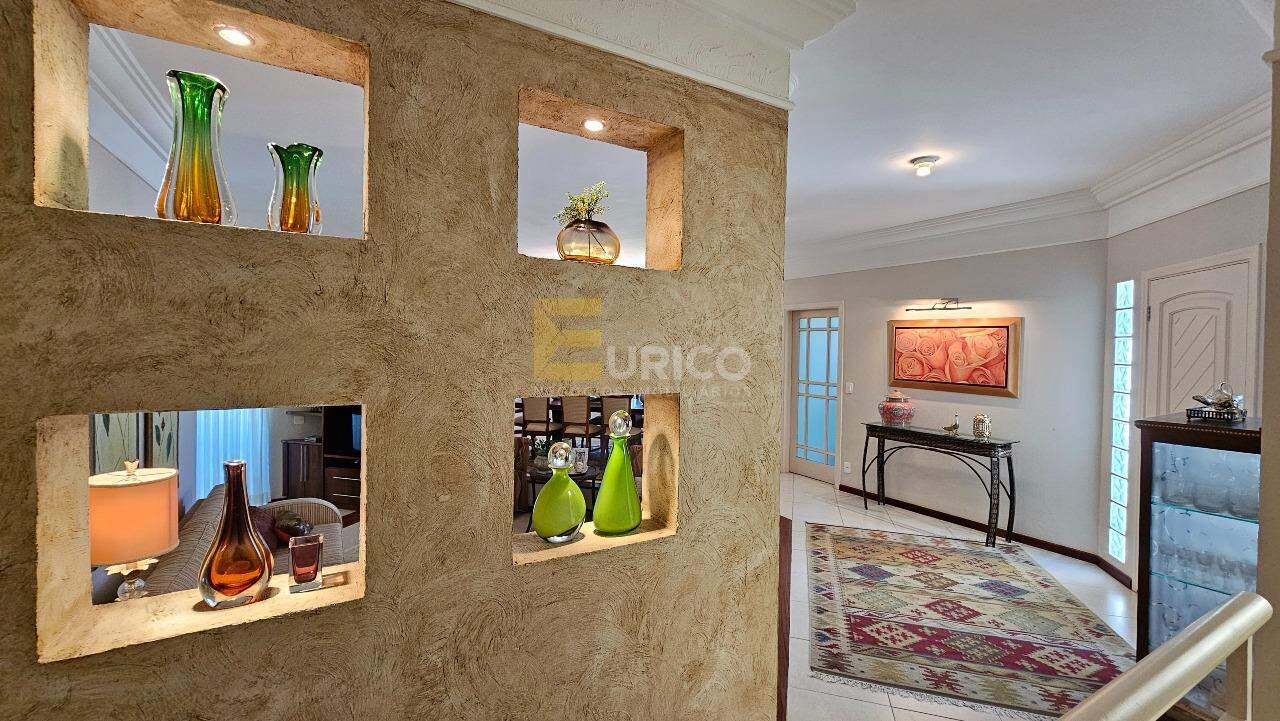 Casa em condomínio à venda no Condomínio Chácaras do Lago em Vinhedo/SP: 