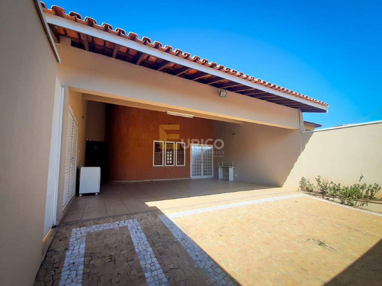 Casa para aluguel no Centro em Vinhedo/SP: 