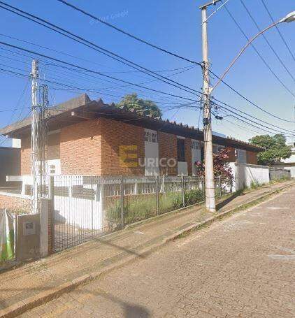 Casa à venda no VILA EMBARÉ em Valinhos/SP: 