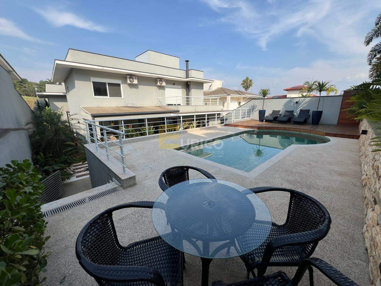 Casa em condomínio à venda no Condomínio Terras de Vinhedo em Vinhedo/SP: 