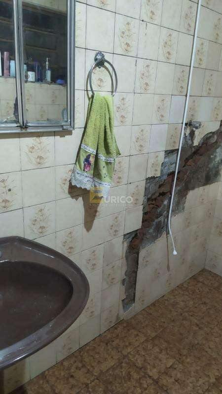 Casa à venda no VILA SANTO ANTÔNIO em Valinhos/SP: 