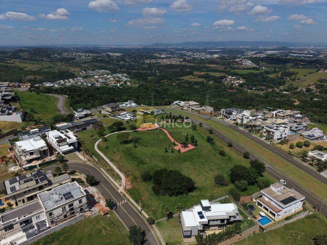 Terreno em Condomínio à venda no Condomínio Campo de Toscana em Vinhedo/SP: