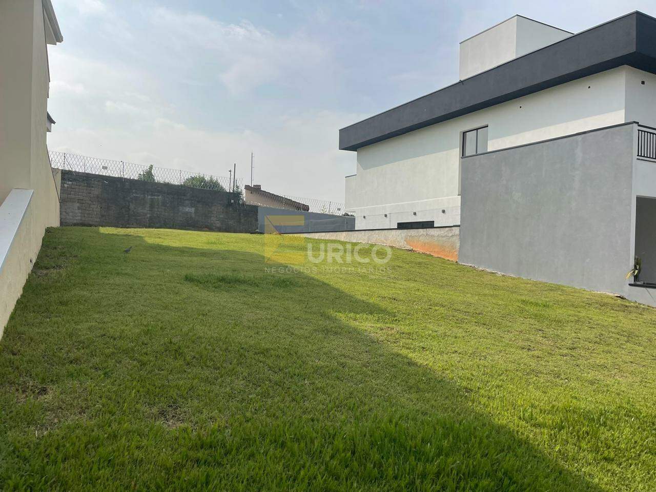 Terreno em Condomínio à venda no Condomínio Villaggio San Marino em Valinhos/SP: 