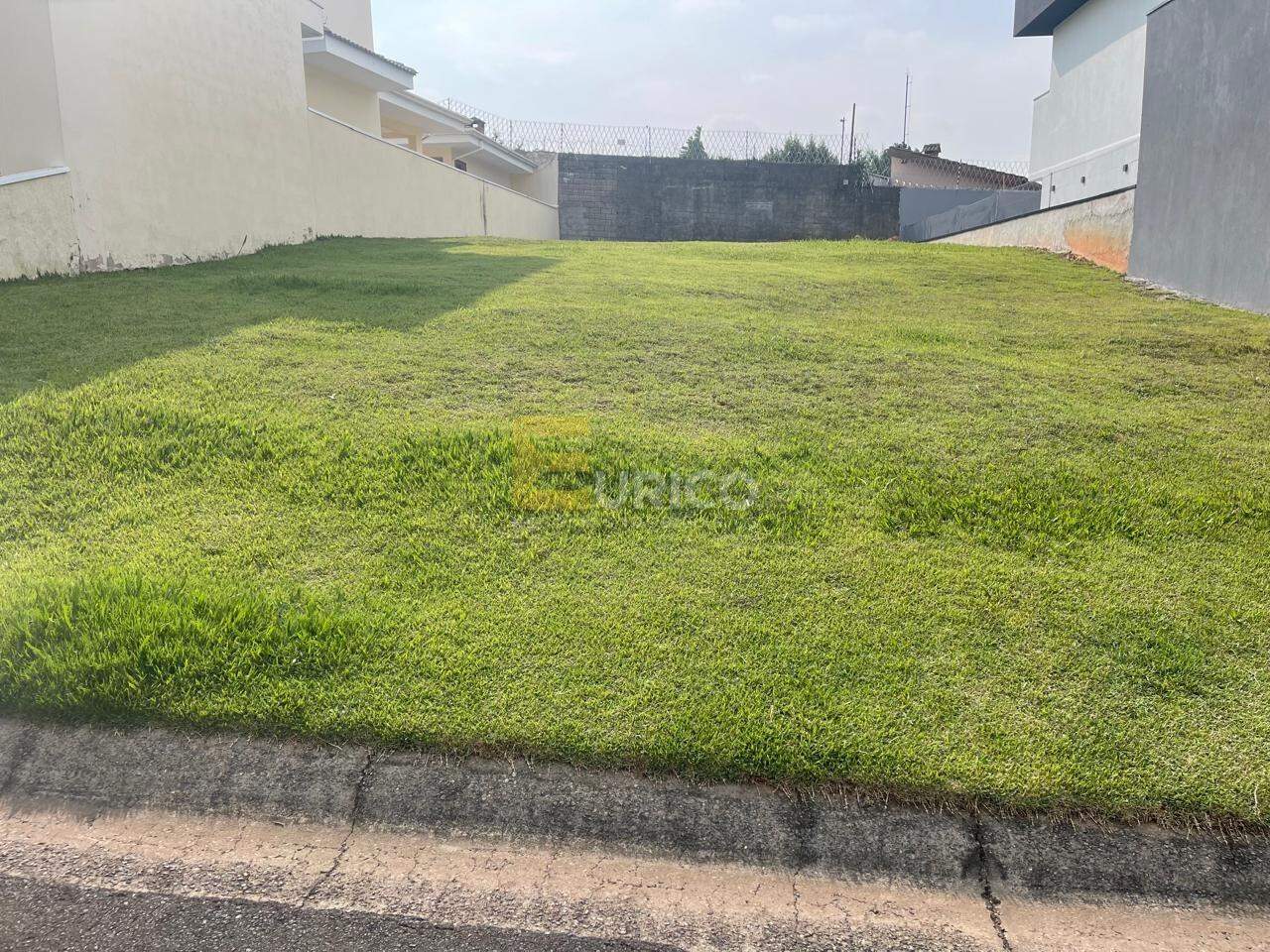 Terreno em Condomínio à venda no Condomínio Villaggio San Marino em Valinhos/SP: 