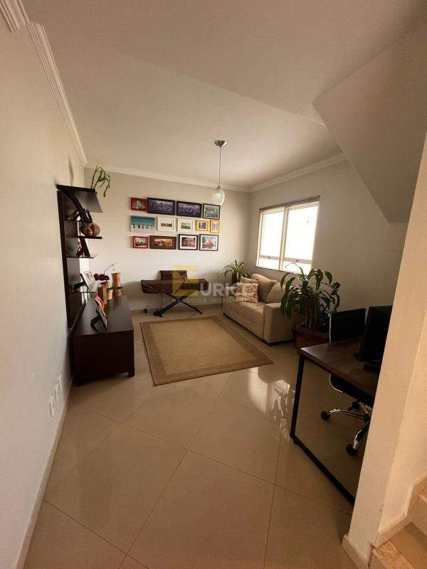 Casa em condomínio à venda no Condomínio Portal do Jequitibá em Valinhos/SP: 