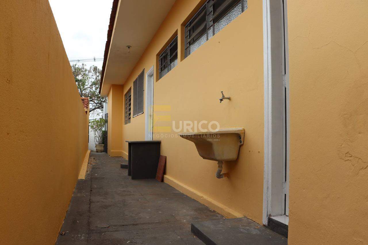 Casa à venda no VILA EMBARÉ em Valinhos/SP: 