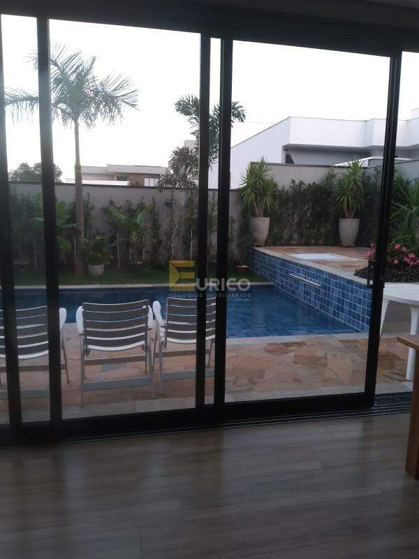 Casa em condomínio à venda no Condomínio Residencial Royal Garden em Paulínia/SP: 