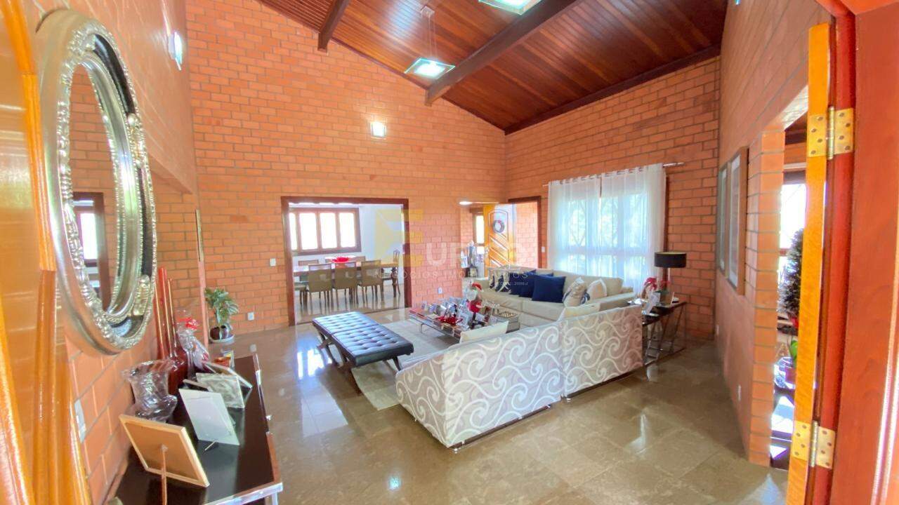 Casa em condomínio à venda no Condomínio Estância Marambaia em Vinhedo/SP: entrada