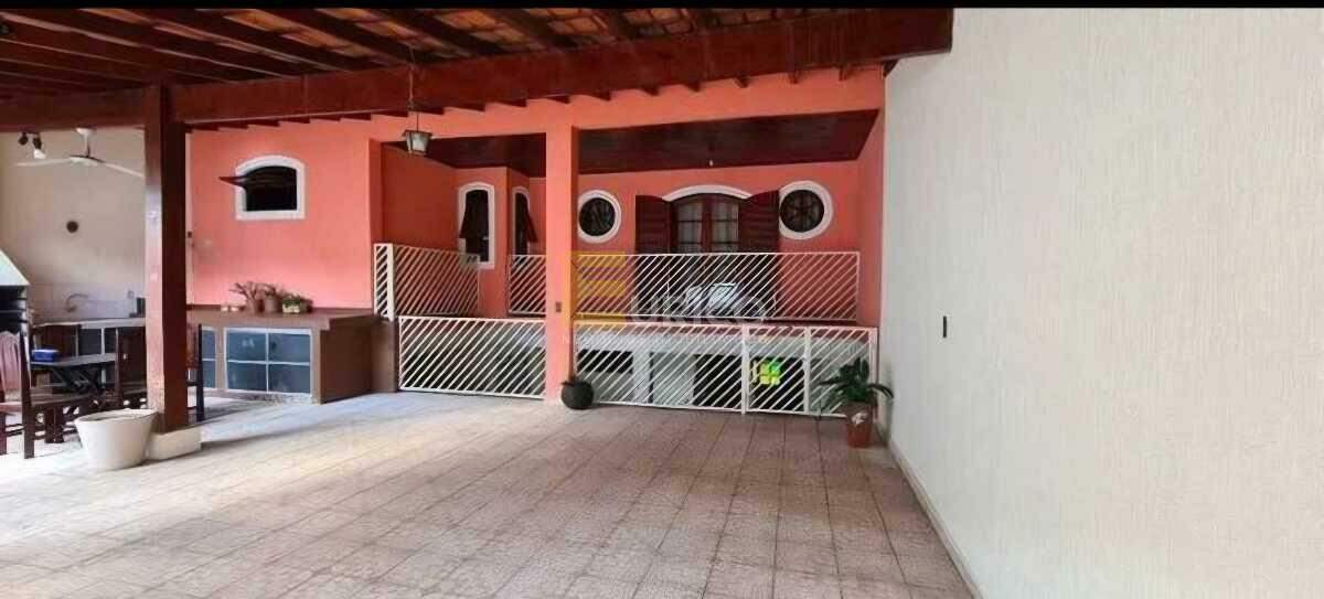 Casa à venda no JARDIM DAS TULIPAS em Jundiaí/SP: 