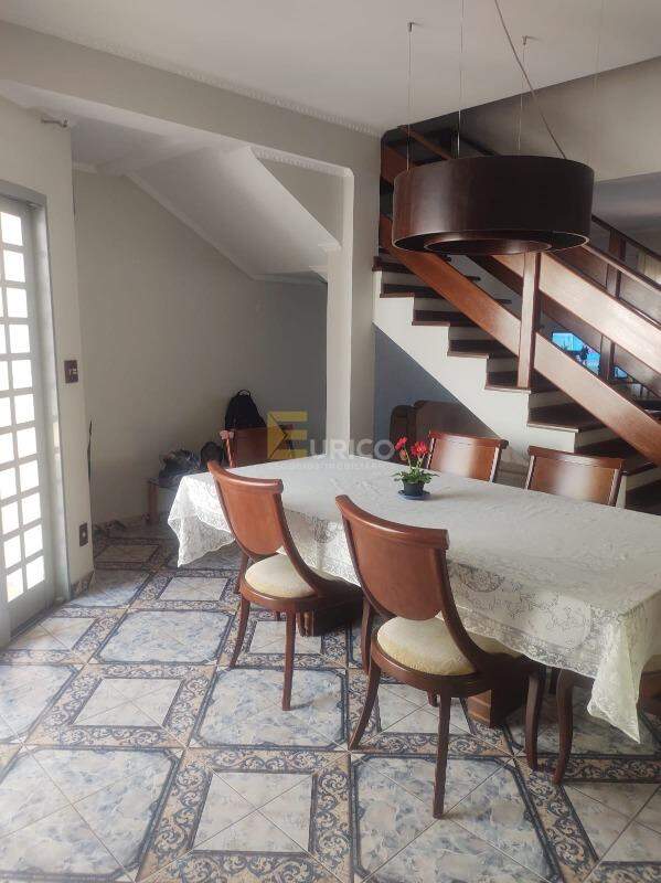 Casa à venda no RESIDENCIAL SANTA MARIA em Valinhos/SP: 