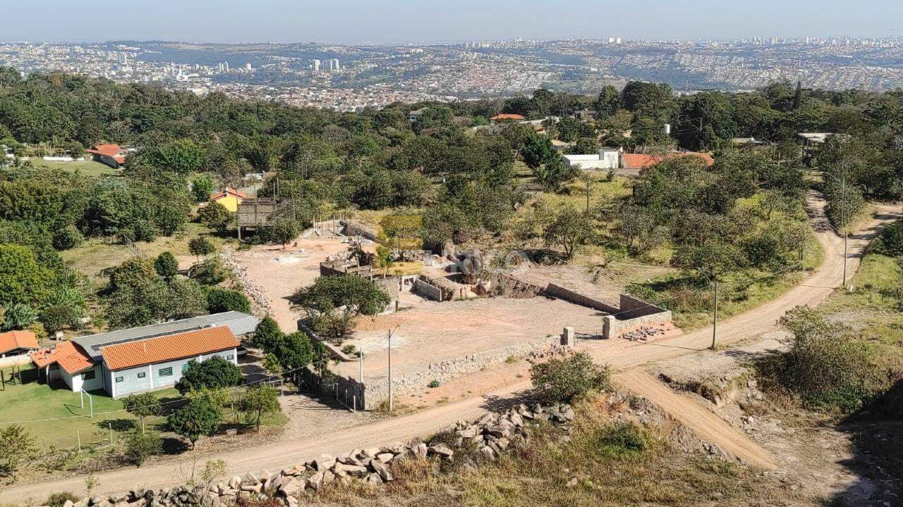 Terreno à venda no CHÁCARAS ALPINA em Valinhos/SP: 