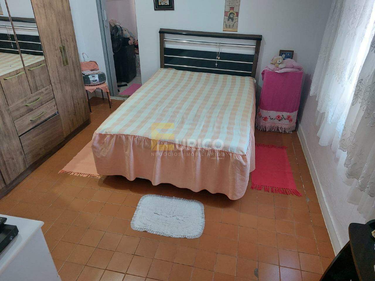 Casa à venda no JARDIM SANTO ANTÔNIO em Valinhos/SP: 