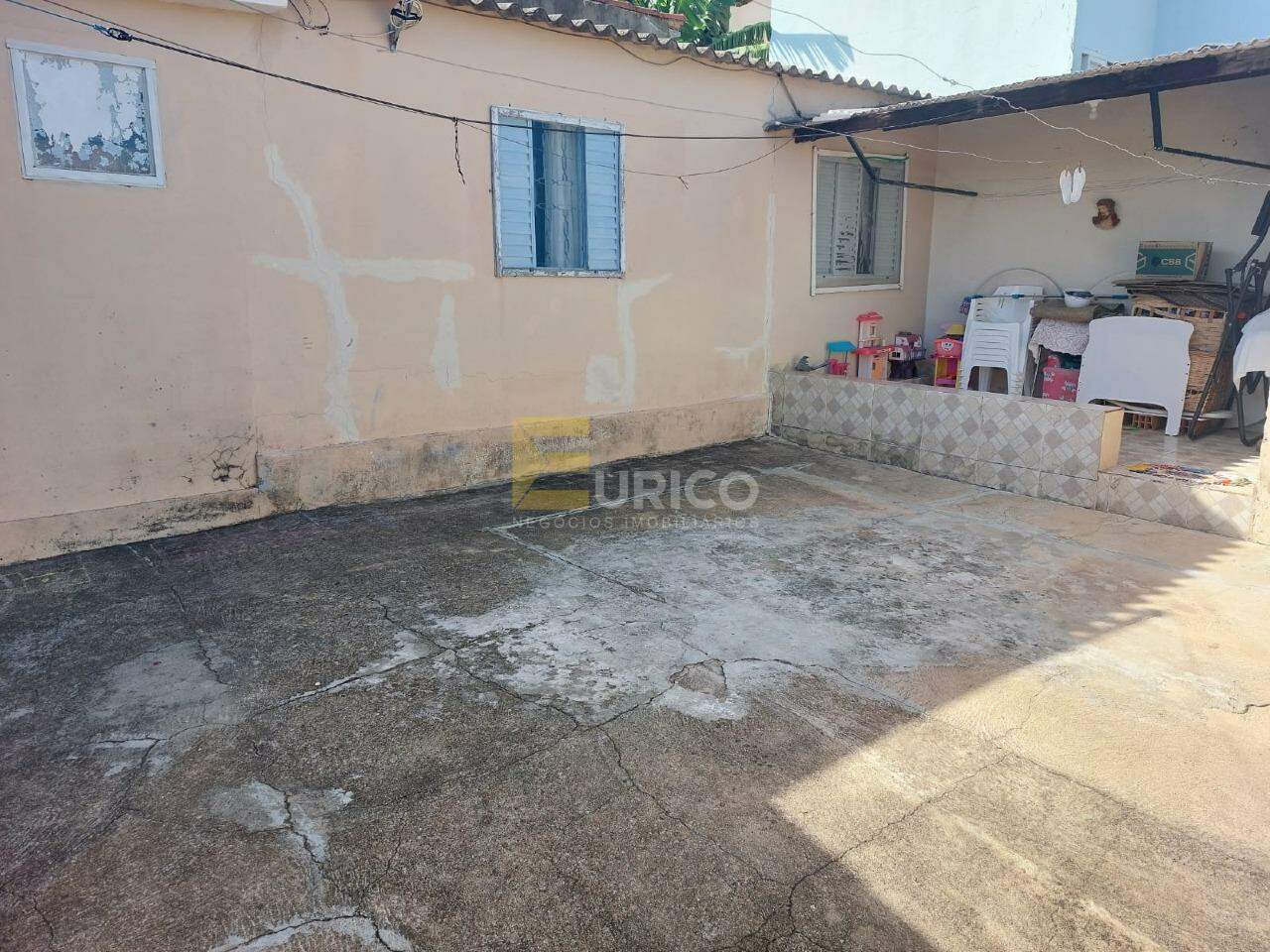 Casa à venda no JARDIM SANTO ANTÔNIO em Valinhos/SP: 