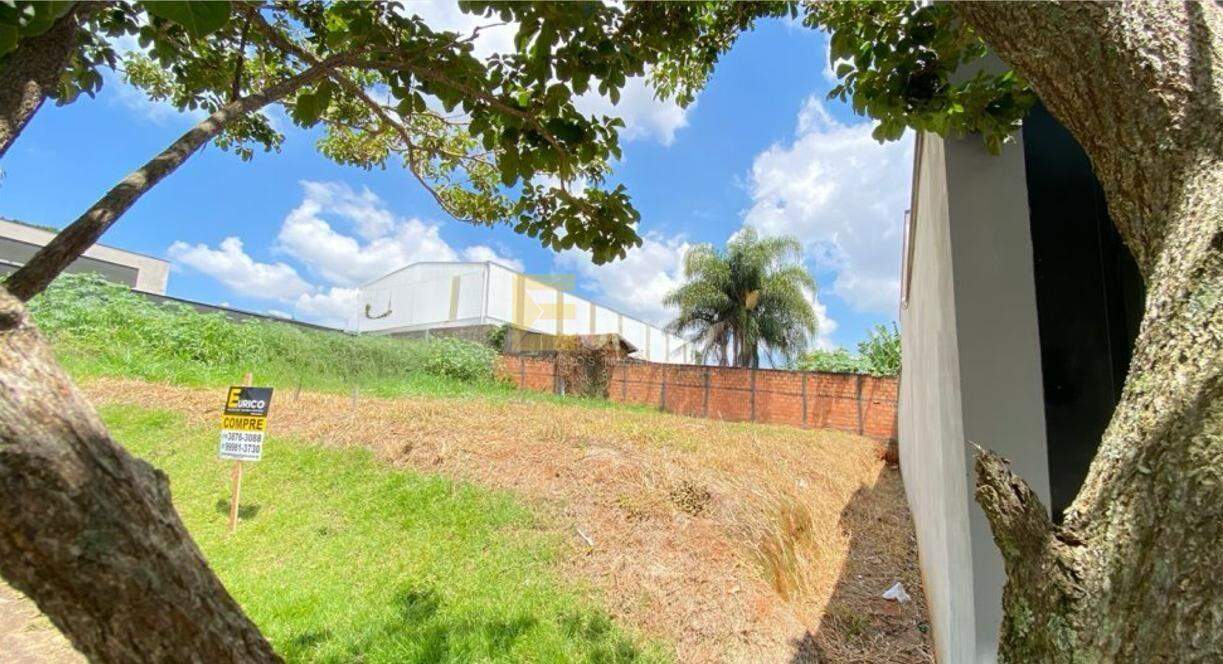 Terreno à venda no Pinheirinho em Vinhedo/SP: 