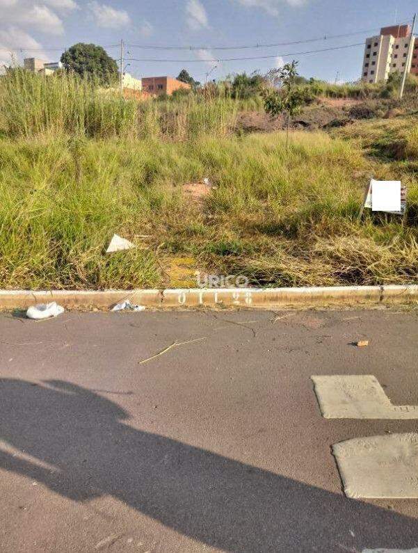 Terreno à venda no Parque Petrópollis em VÁRZEA PAULISTA/SP: 