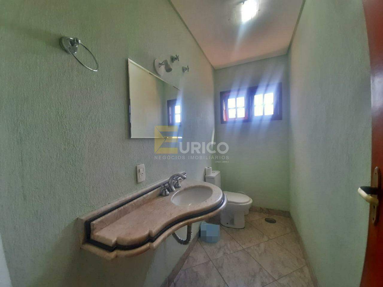 Casa à venda no JARDIM SANTA HELENA em Valinhos/SP: 