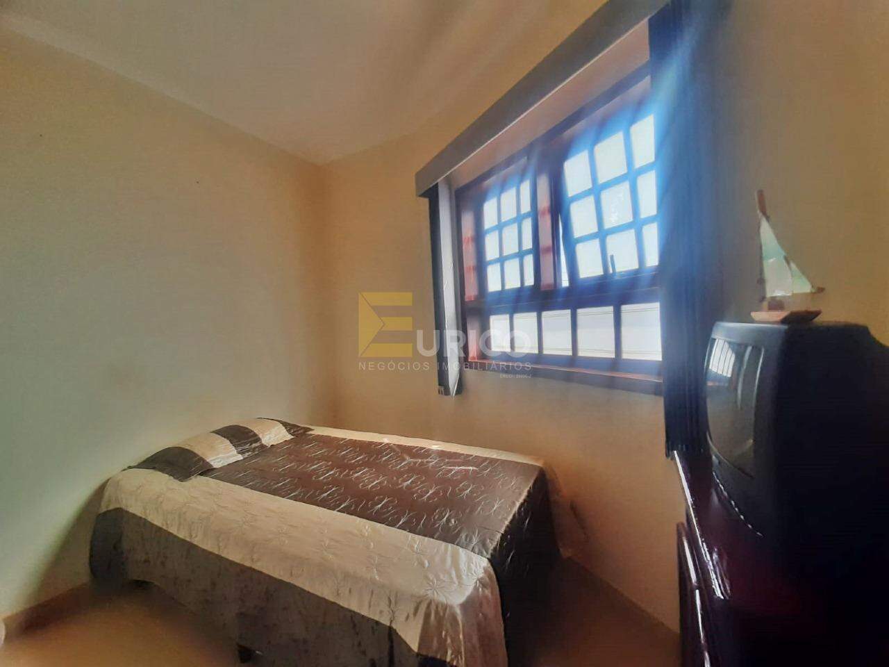 Casa à venda no JARDIM SANTA HELENA em Valinhos/SP: 